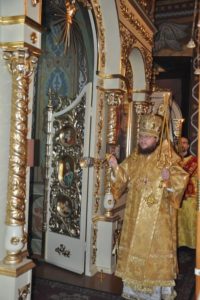 Episkop Bojarskii Feodosii Sovershil Bozhestvennuyu Liturgiyu