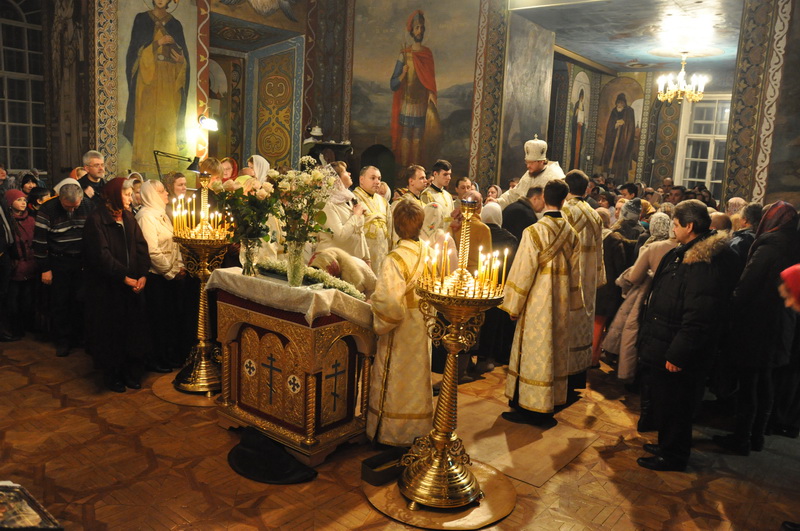 Керуючий Північним київським вікаріатством єпископ Феодосій звершив святкове всенічне бдіння напередодні Різдва Христового