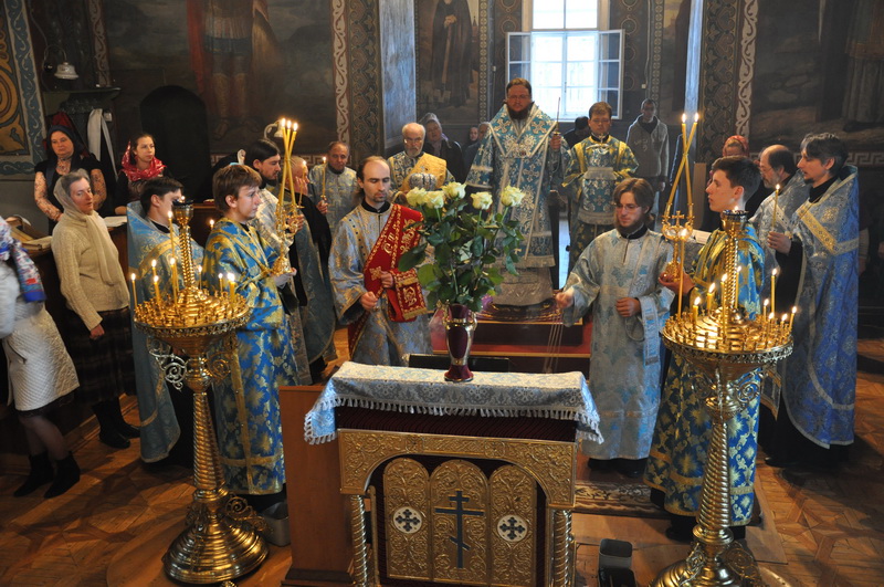 Єпископ Боярський Феодосій звершив богослужіння свята Похвали Пресвятої Богородиці