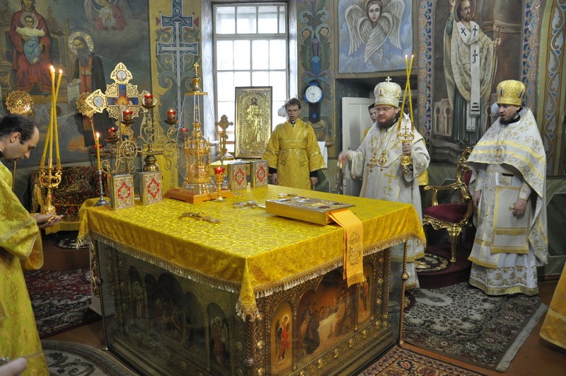 Єпископ Боярський Феодосій звершив Літургію в Неділю 1-у після П’ятидесятниці