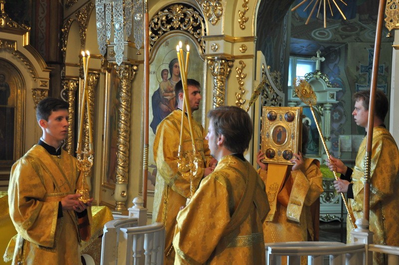 Єпископ Боярський Феодосій звершив всенічне бдіння Неділі 1-ї після П’ятидесятниці