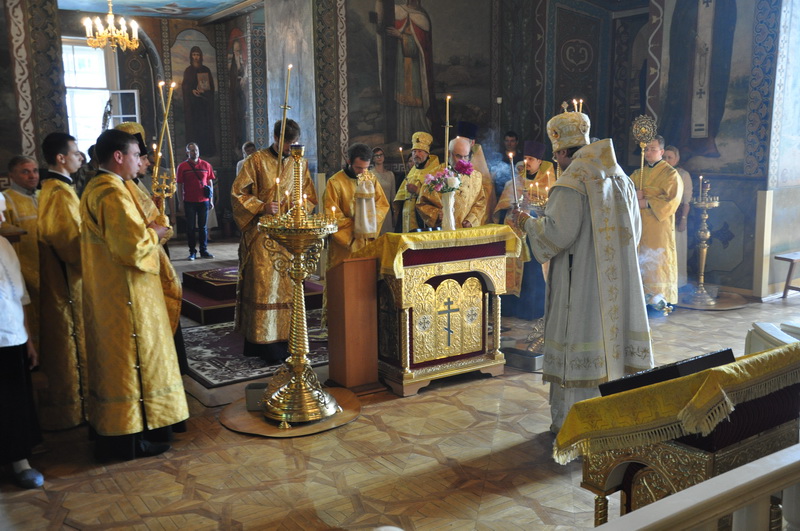 Єпископ Боярський Феодосій звершив всенічне бдіння напередодні Неділі 1-ї після П’ятидесятниці