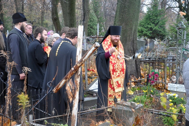 «Пам’ятайте наставників ваших» (Євр.13,7) – єпископ Боярський Феодосій звершив заупокійну літію на могилі протопресвітера Феодосія