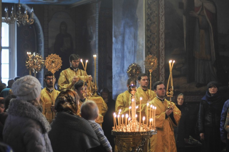 Єпископ Боярський Феодосій звершив Літургію в Неділю сиропустну
