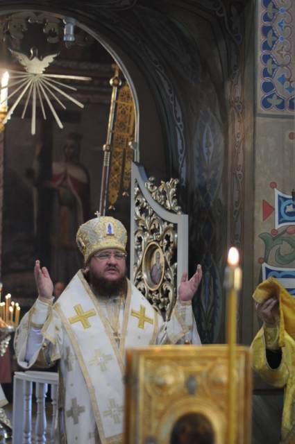 Архієпископ Боярський Феодосій звершив Літургію у Неділю 8-му після П’ятидесятниці