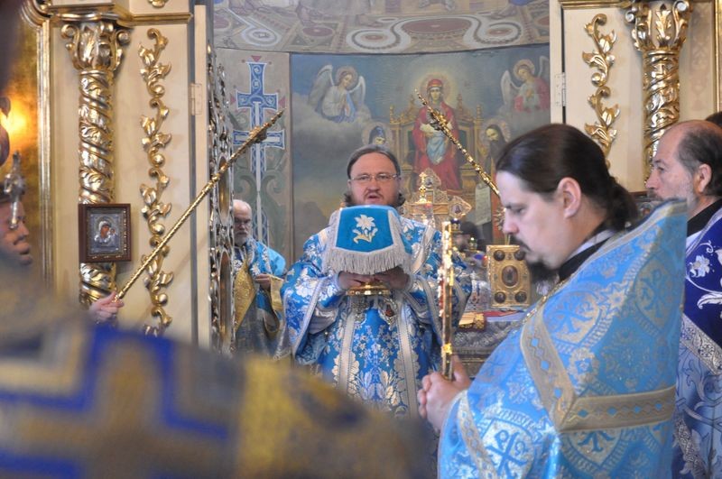 Архієпископ Боярський Феодосій звершив Літургію в день свята Різдва Богородиці