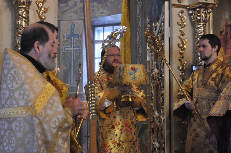 Архієпископ Боярський Феодосій звершив Літургію у Неділю про митаря та фарисея